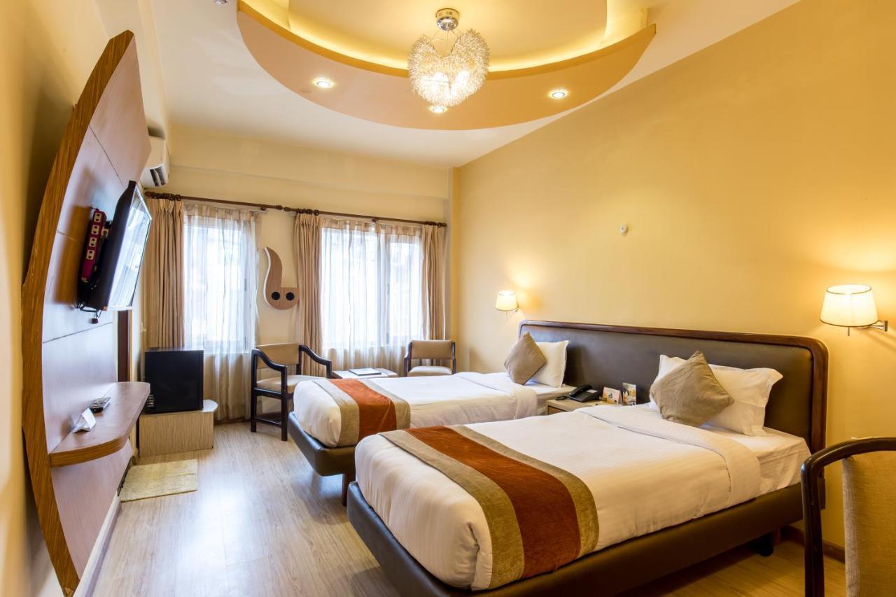 Deluxe Twin Room 24 hours Check on First Spa Treatment & One-Way Complimentary Airport Transfer,943253791:JPEG